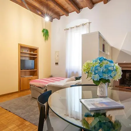 Romeohouse *
