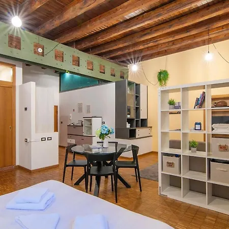 Romeohouse Verona